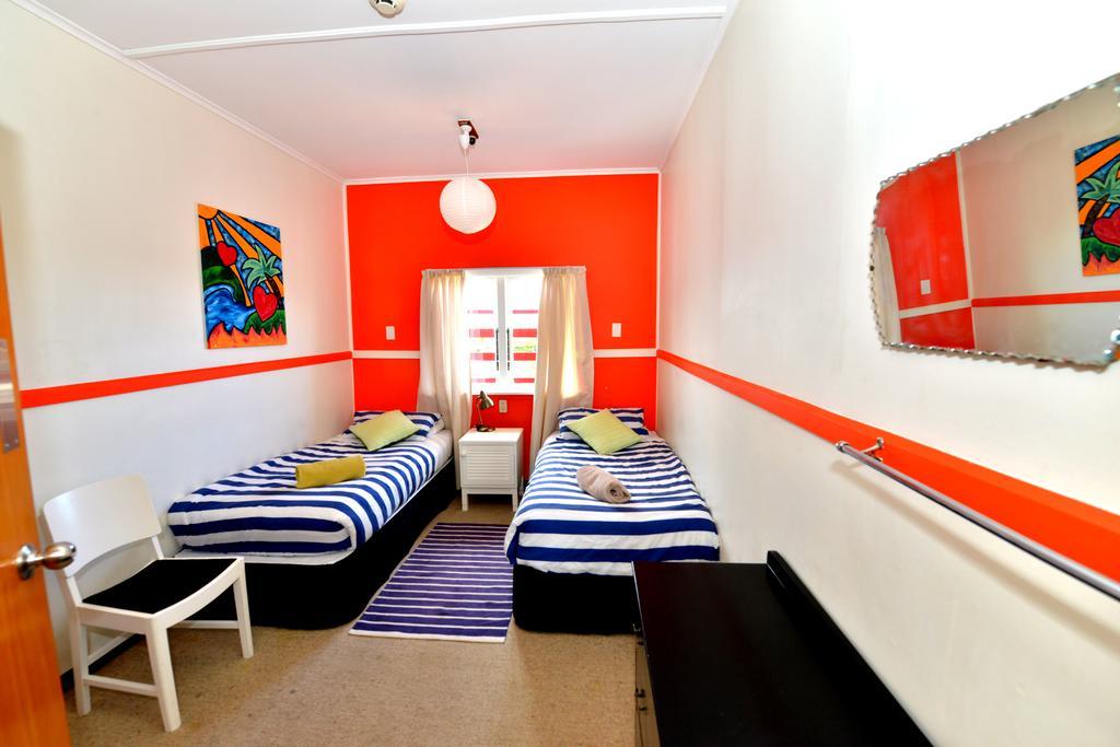 Ducks & Drakes Boutique Motel & Backpackers นิวพลีมัธ ภายนอก รูปภาพ