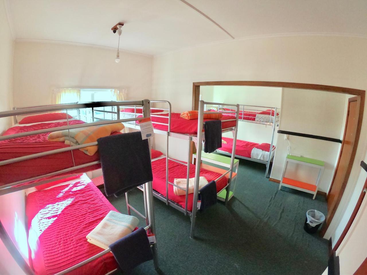 Ducks & Drakes Boutique Motel & Backpackers นิวพลีมัธ ภายนอก รูปภาพ