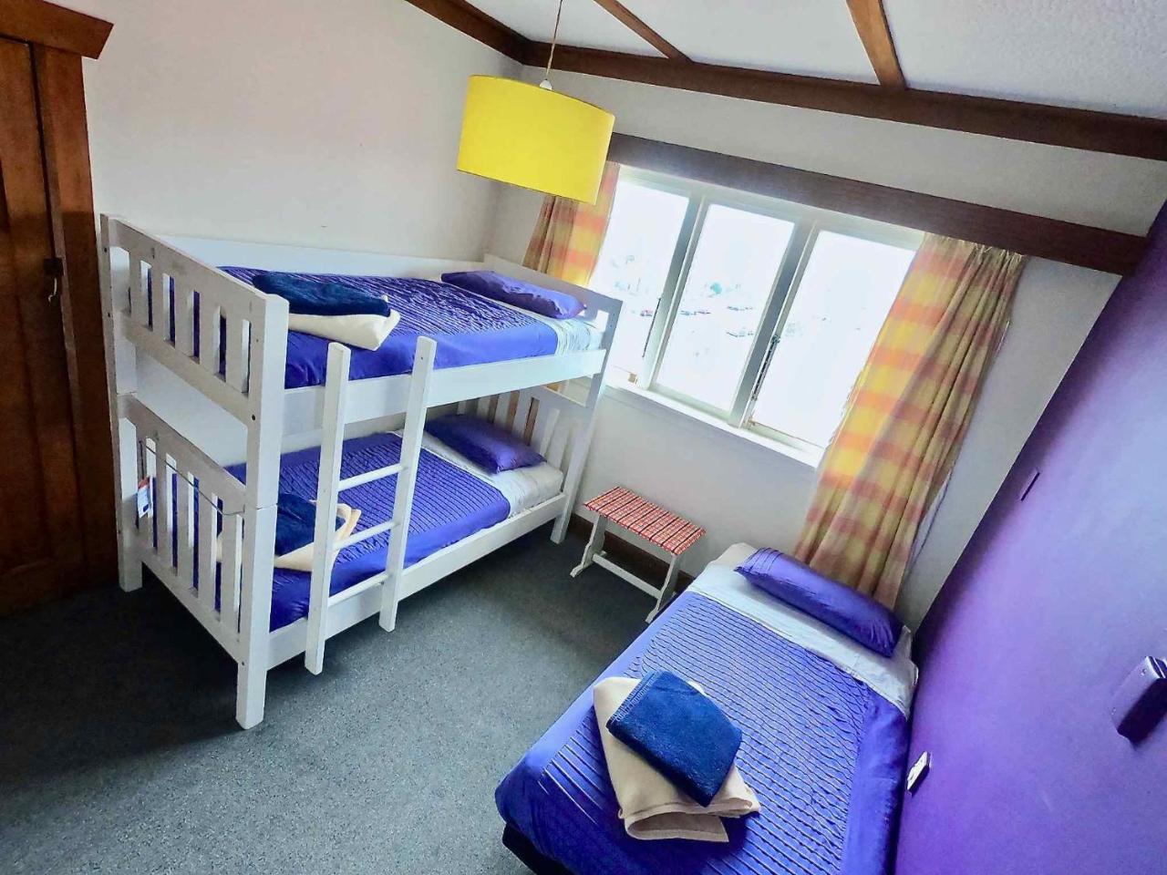 Ducks & Drakes Boutique Motel & Backpackers นิวพลีมัธ ภายนอก รูปภาพ